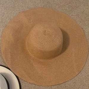 Floppy Beach hat